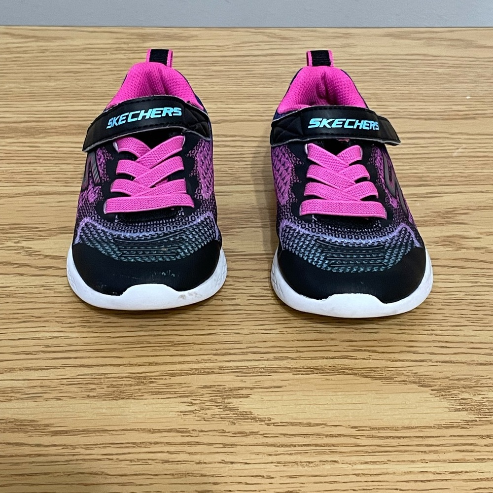 Girls Skechers